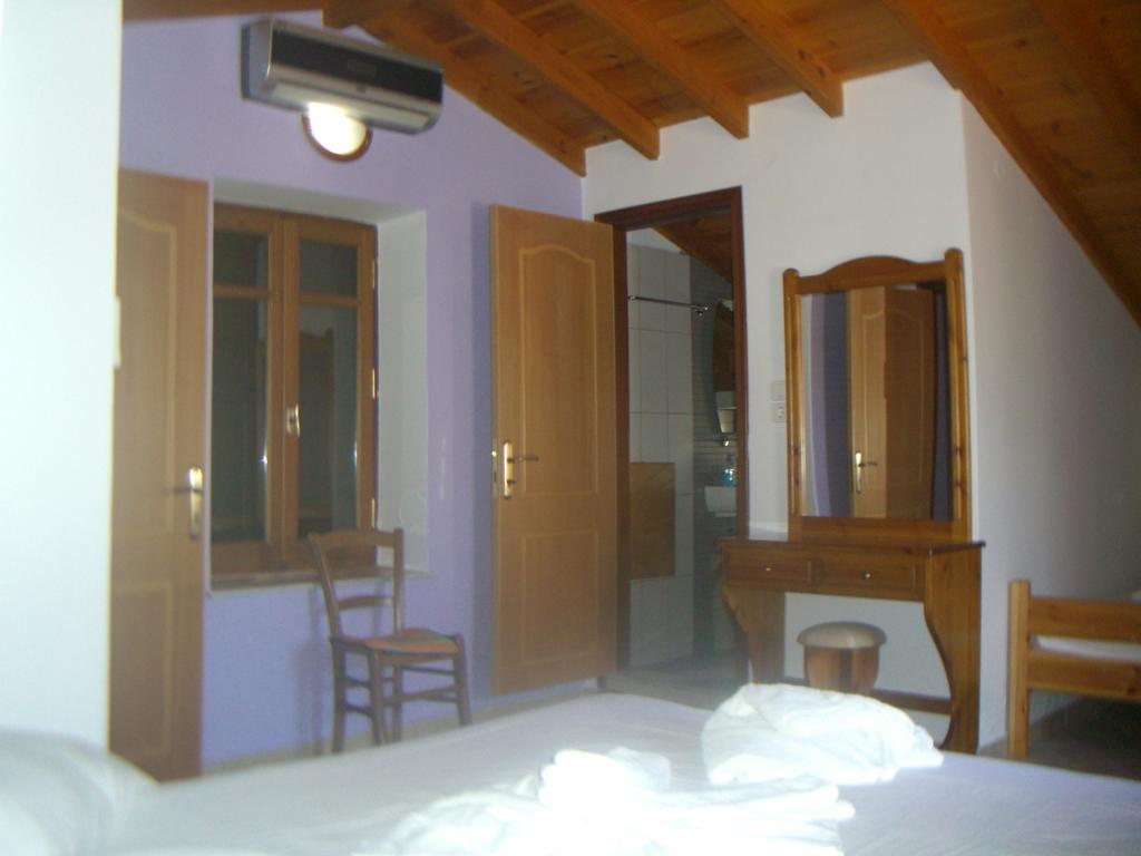 Blue Villa Panormos  Ruang foto
