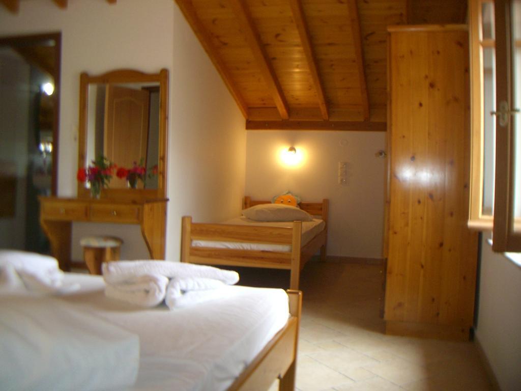Blue Villa Panormos  Ruang foto